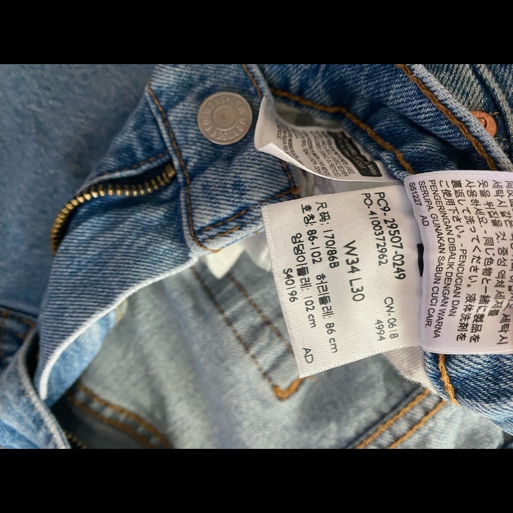 VINTAGE LEVIS - Picture 3 of 3
